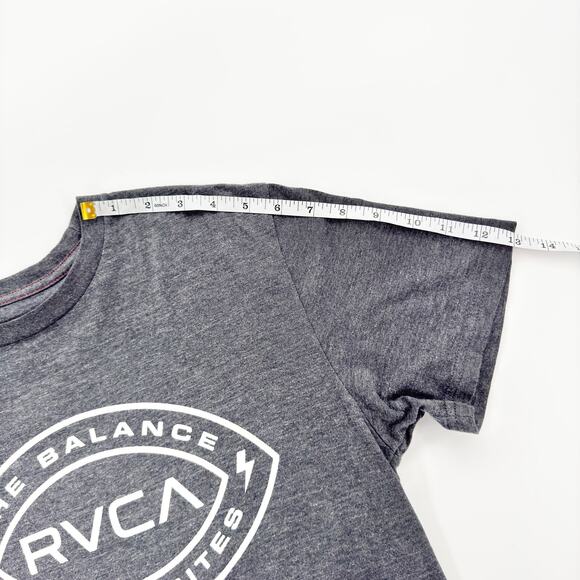 RVCA Men’s Medium Gray T-Shirt The Balance of Opposites Graphic Logo Vintage Dye - Picture 4 of 7